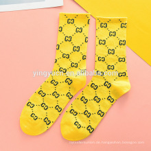 Großhandel Mode Cartoon Baumwolle Crew Over The Boot Cosy Damen Kniehohe Argyle Socken